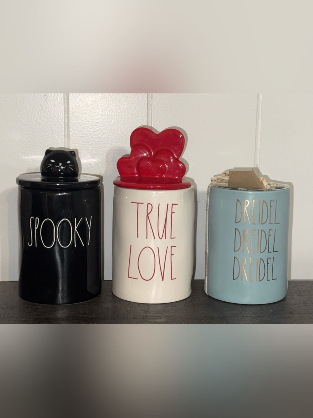 NWT Rae Dunn ceramic scented candle spooky true love dreidel 13.2oz